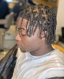 Two Strand Twists with Sharp Hairline