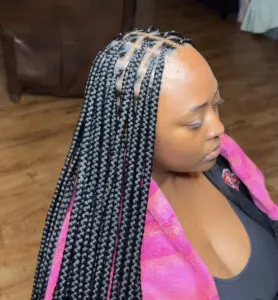 Black and long knotless braids