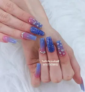 nails with diamonds simple