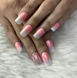 simple nails with diamonds